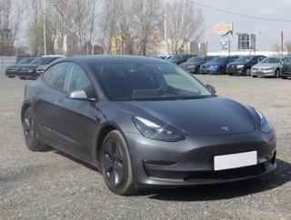Tesla Model 3 Performance 82kWh 377kW sedan