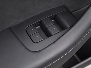 Tesla Model 3 Long Range 79kWh AWD sOH 93,3% sedan - Foto 17