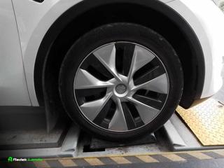 Tesla Model Y Berlín | LFP | Tažné 1600kg SUV