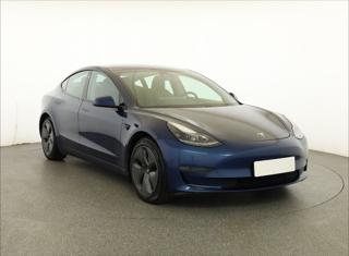 Tesla Model 3 Long Range 4WD 74kWh 324kW sedan