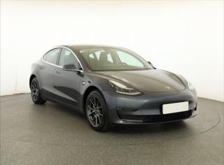 Tesla Model 3 Long Range 4WD 78kWh 324kW sedan