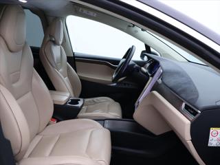 Tesla Model X 90D 386kW Tažné SoH 83,4% SUV - Foto 16