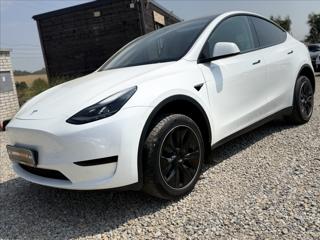 Tesla Model Y 220kW NOVÉ V ČR DPH 38tKm SUV