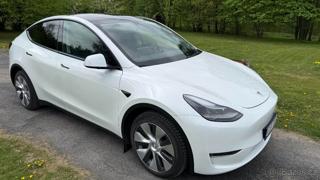 Tesla Model Y LR AWD | 1/2023 | tažné