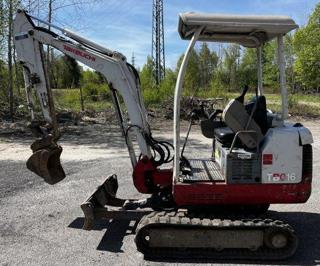 Takeuchi TB016 minibagr 1.5t rypadlo mini