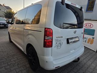 Toyota ProAce 2.0-KAMERA-TAŽNÉ 1,9t-XENONY MPV - Foto 6