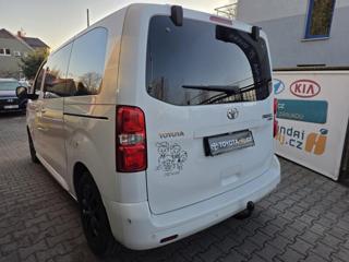 Toyota ProAce 2.0-KAMERA-TAŽNÉ 1,9t-XENONY MPV - Foto 7