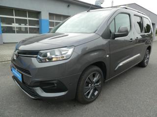 Toyota ProAce City Verso LONG FAMILY 7 míst závěs navi MPV