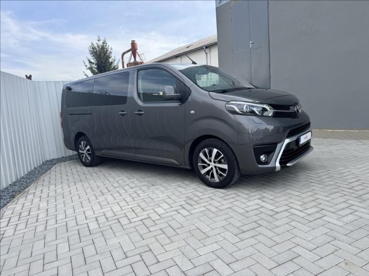 Vůz s VIN YARVEEHZ7GZ229150