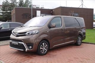 Toyota ProAce Verso 2,0 D-4D  Family Comfort NAVI L2 8S minibus