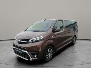 Toyota ProAce 2.0 D-4D 180k L2 Family VAN