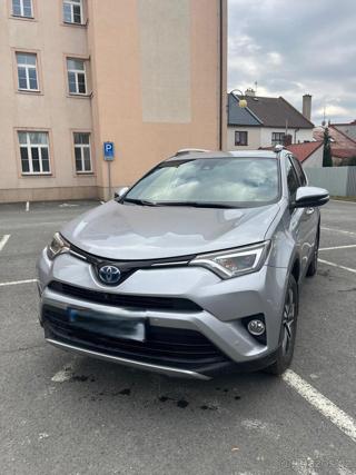 Toyota RAV4 2,5   2018, hybrid kombi