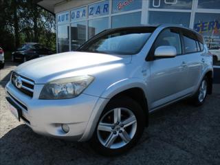 Toyota RAV4 2,2 D4-D kombi