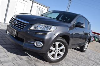 Toyota RAV4 2,2 D-4D 110KW Lux 4x4•WEBASTO SUV