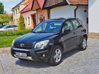 Toyota RAV4 2,0 SUV