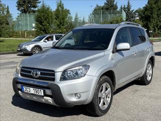 Toyota RAV4 2,2 D-CAT 130kW,4x4,Kůže,Tažný SUV