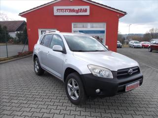 Toyota RAV4 2,2 D-4D 4x4 STK 4/2026 terénní