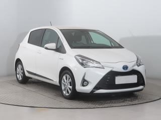 Toyota Yaris 1.5 Hybrid 74kW hatchback