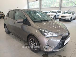 Toyota Yaris 1.5i, 1.maj, Serv.kniha, ČR hatchback