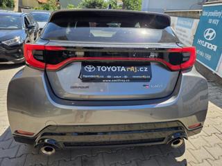 Toyota Yaris 1.6-GR FOUR-1. MAJ.-GARAŽOVANÉ hatchback - Foto 8