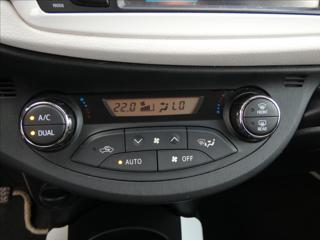Toyota Yaris 1,3 1.33 VVT-i Trend,ČR,kamera hatchback - Foto 24