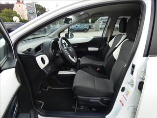 Toyota Yaris 1,3 1.33 VVT-i Trend,ČR,kamera hatchback - Foto 12