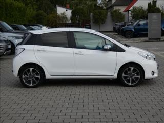 Toyota Yaris 1,3 1.33 VVT-i Trend,ČR,kamera hatchback - Foto 6