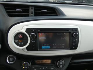 Toyota Yaris 1,3 1.33 VVT-i Trend,ČR,kamera hatchback - Foto 23