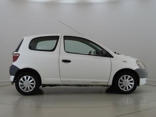 Toyota Yaris 1.0,50KW,Manuál hatchback - Foto 4