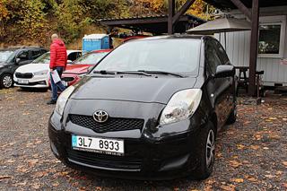Toyota Yaris 1.0i 51 kW 72190 KM hatchback