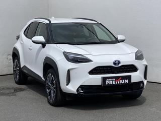 Toyota Yaris 1.5 e-CVT, Serv.kniha, ČR SUV