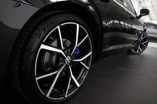 Volkswagen Arteon R 2.0TSI 235kW DSG DCC Tažné kombi - Foto 9