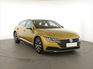 Volkswagen Arteon 2.0 TDI 140kW sedan