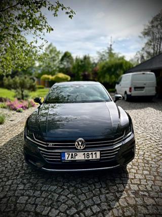 Volkswagen Arteon 2,0   Model: R-Line l TSI sedan