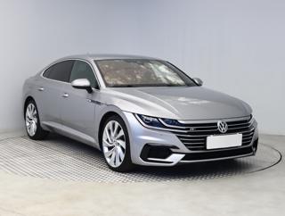 Volkswagen Arteon 2.0 TSI 140kW sedan