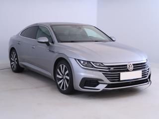 Volkswagen Arteon 2.0 TSI 140kW sedan