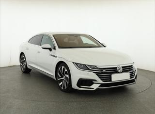 Volkswagen Arteon 2.0 TDI 140kW sedan