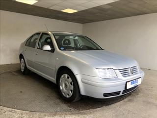 Volkswagen Bora 1,6 16V sedan