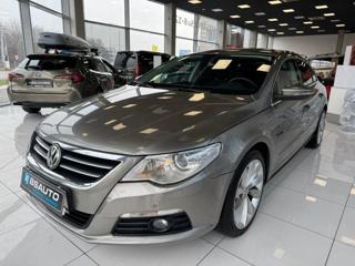 Volkswagen CC 3.6iV6 220kW DSG  CZ,1.MAJITEL sedan