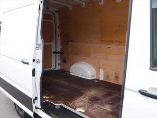Volkswagen Crafter 2,0 TDI 103kW L2H2 CZ LED DPH skříň - Foto 10