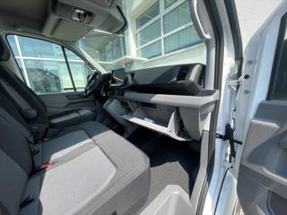 Volkswagen Crafter 35 130kW 8AU FWD DR skříň - Foto 15