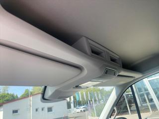 Volkswagen Crafter 35 130kW 8AU FWD DR skříň - Foto 18
