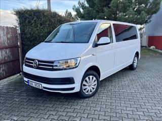 Volkswagen Caravelle 2,0 TDI  DSG  LONG  9-míst VAN