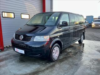 Volkswagen Caravelle 2,5 TDi / VÝHŘEV VAN