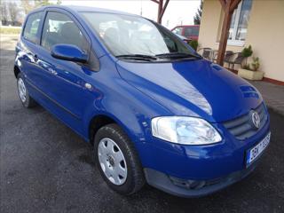 Volkswagen Fox 1,2 i,2 x kola,serviska hatchback