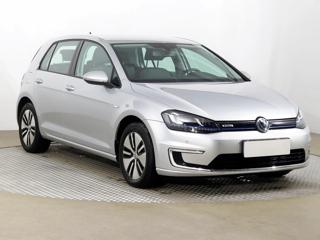 Volkswagen Golf 32 kWh, 37 Ah 100kW hatchback