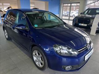 Volkswagen Golf 1,2   TSI,2.MAJITEL,SERVISKA hatchback