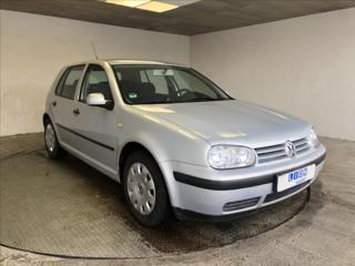 Volkswagen Golf 1,4 16V TRENDLINE hatchback