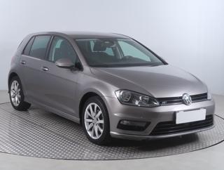 Volkswagen Golf 1.2 TSI 77kW hatchback