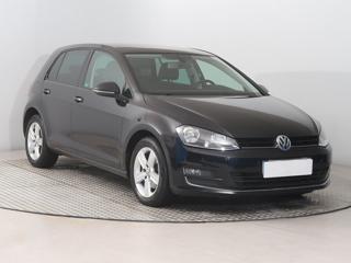 Volkswagen Golf 2.0 TDI 110kW hatchback